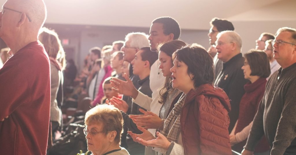 mass prayer at the preface 1024x536